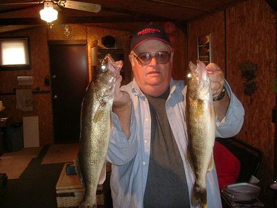 170305 001 walleye wth Glen 001.jpg