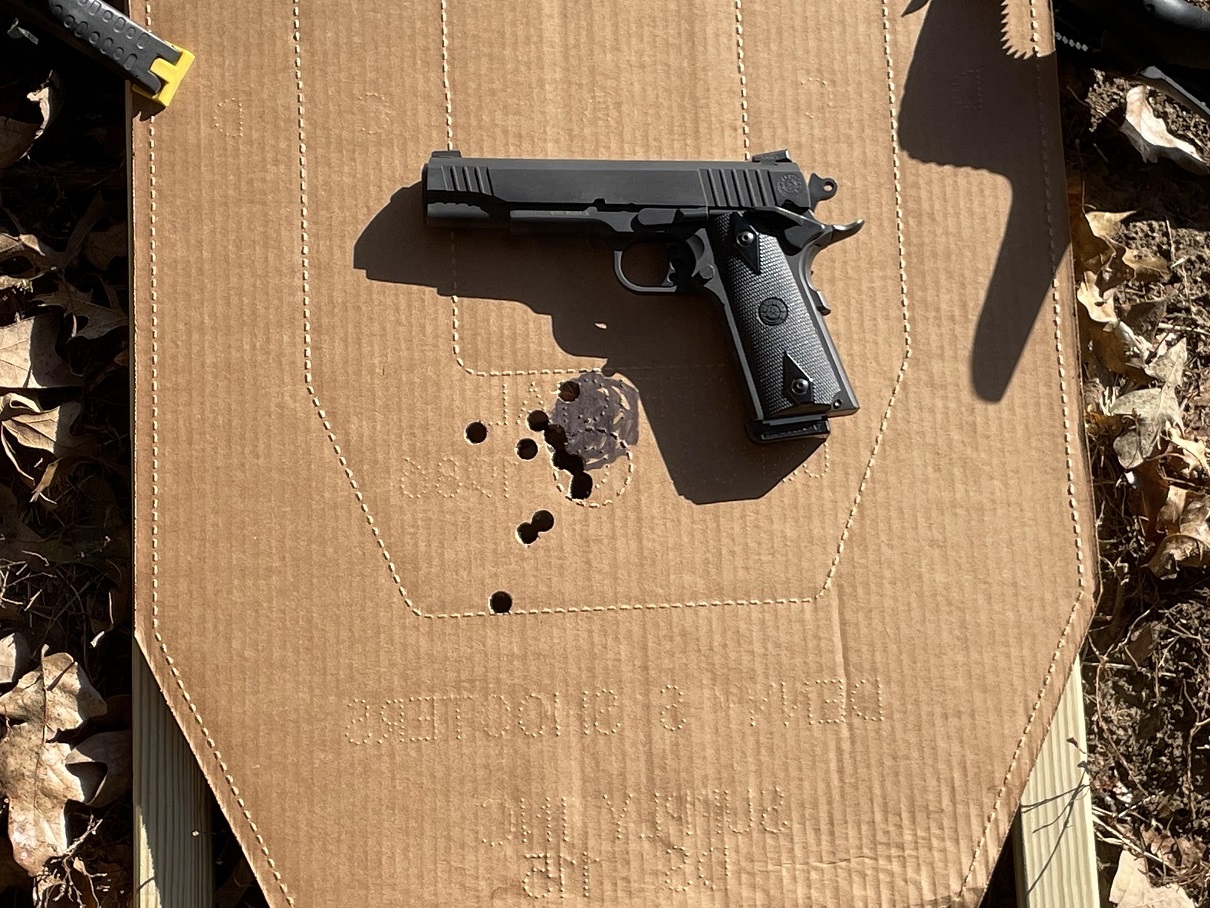 04 The Taurus 1911.jpg