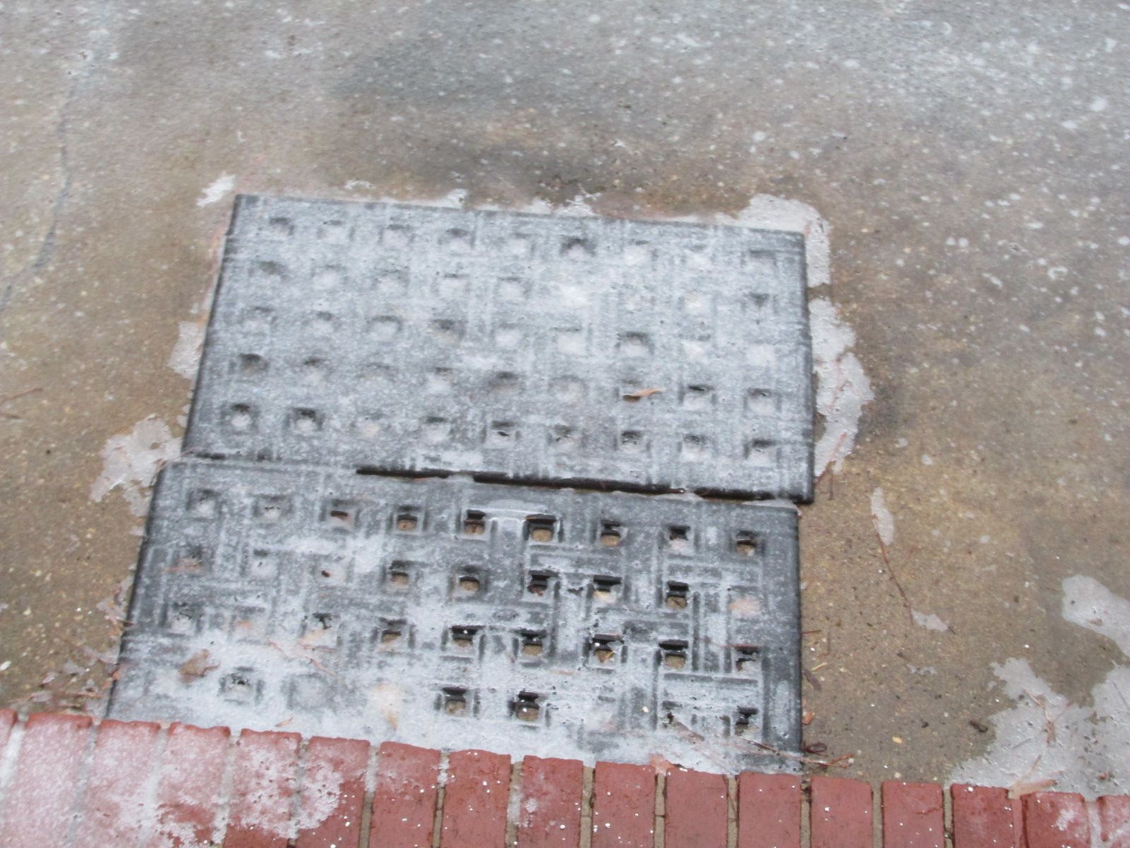 260125 001 ice storm 002.jpg