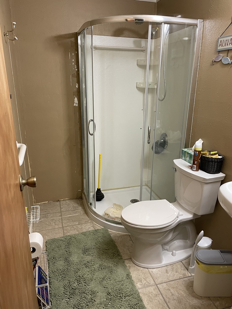01 tiny shower.jpeg