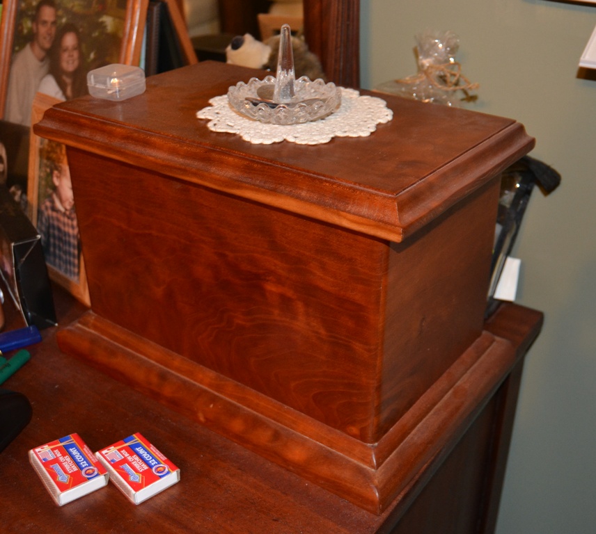 curly cherry Jewelry box.jpg